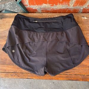 Lululemon Shorts Women’s Size 10 Speed Up 2.5” inseam, Black Running Walking